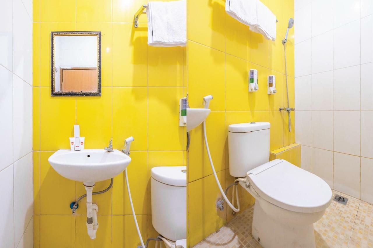 Oyo 863 Tenacity Guest House Syariah Cirebon Buitenkant foto